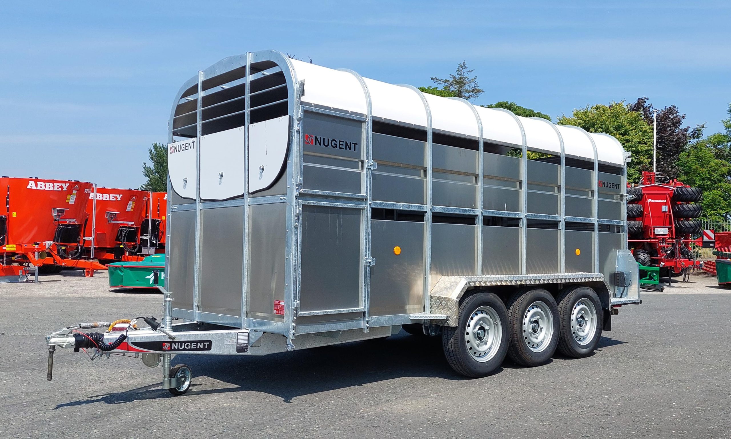 Nugent 14FT Tri-Axle Livestock Trailer