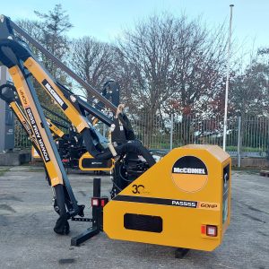 McConnel PA5555 Hedgecutter