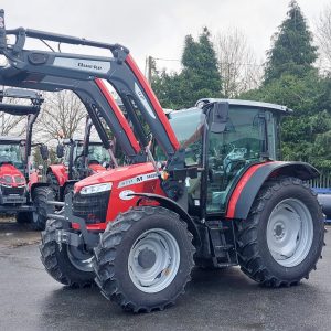 Massey Ferguson 5711M