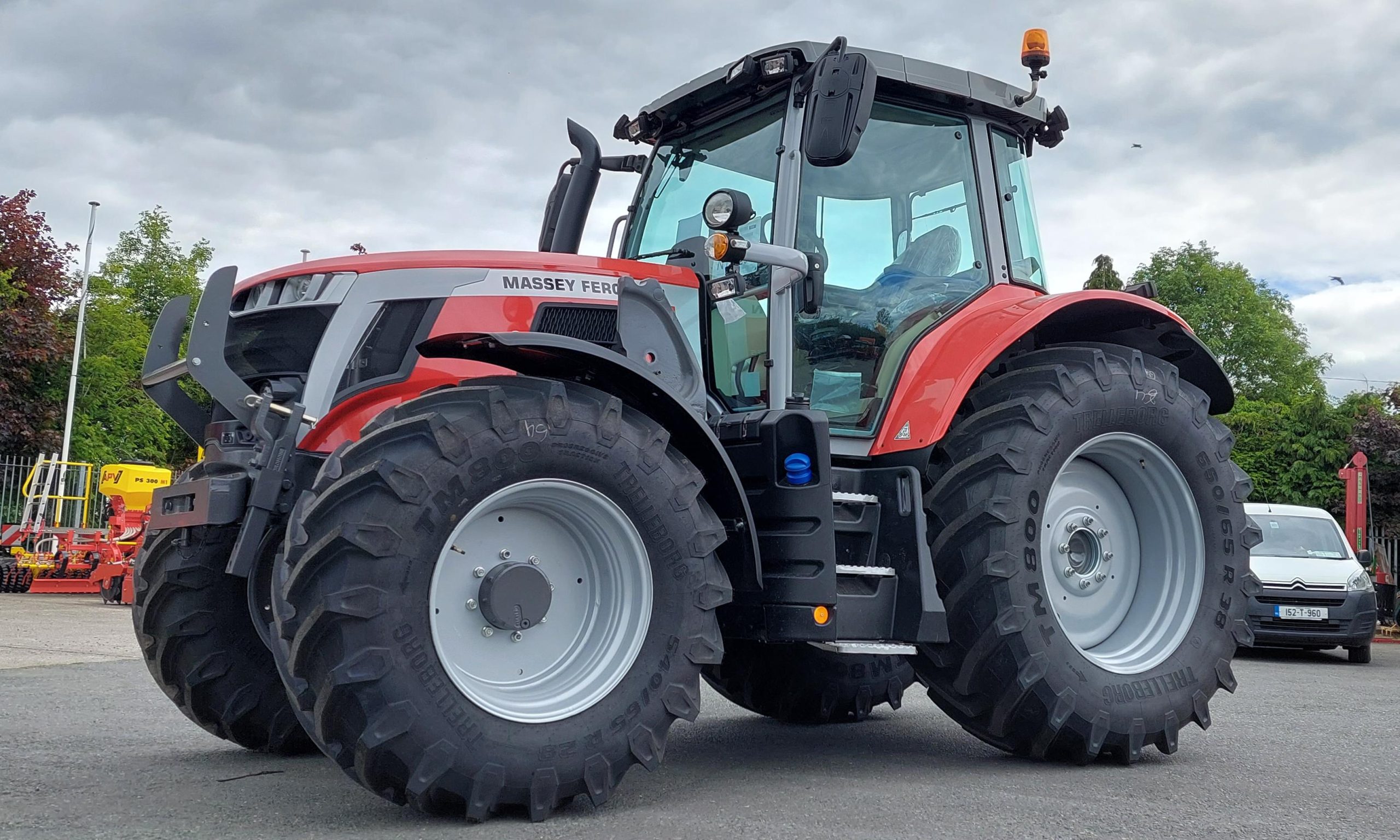 Massey Ferguson 6S.155