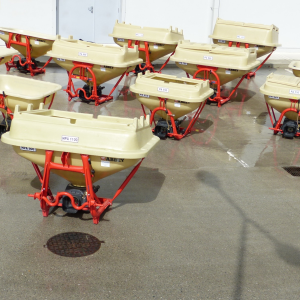 Abbey Pendular Fertilizer Spreader