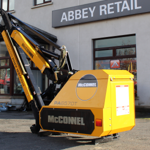 McConnel PA6570T Hedgecutter