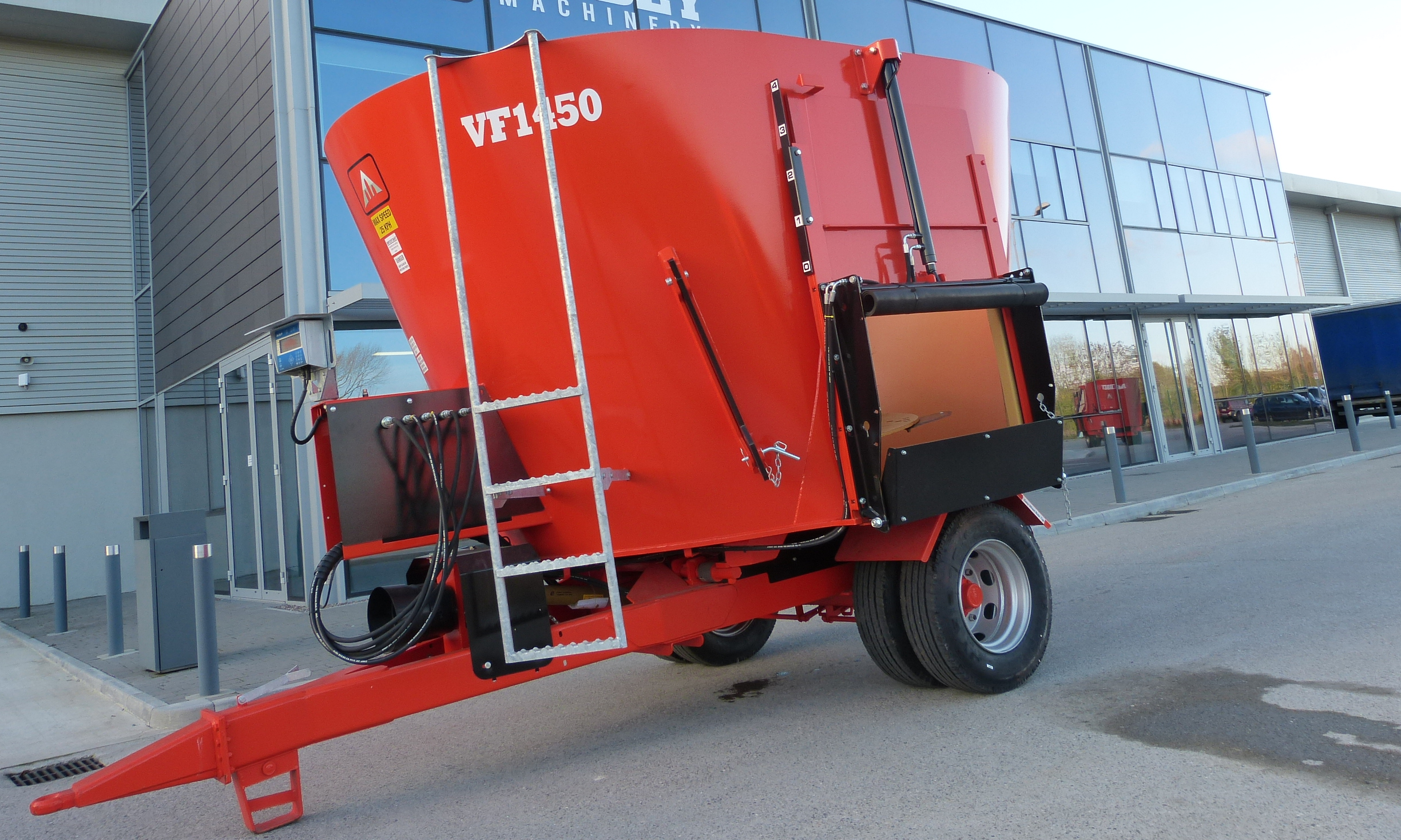 Abbey Single Auger Diet Feeders