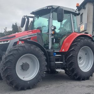 Massey Ferguson 5S.135