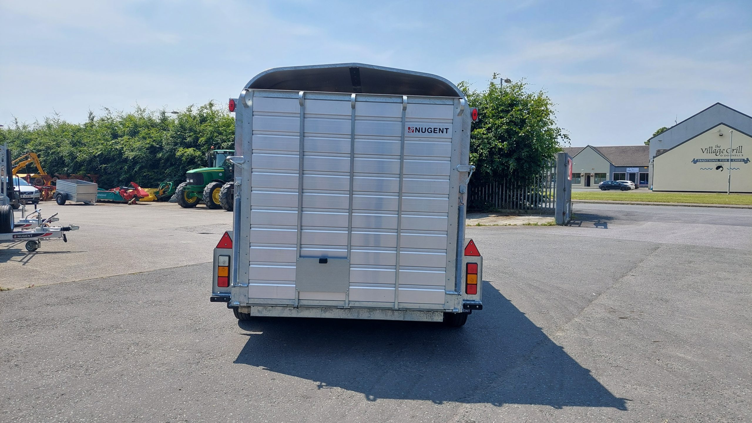 Nugent 14FT Tri-Axle Livestock Trailer - Image 5