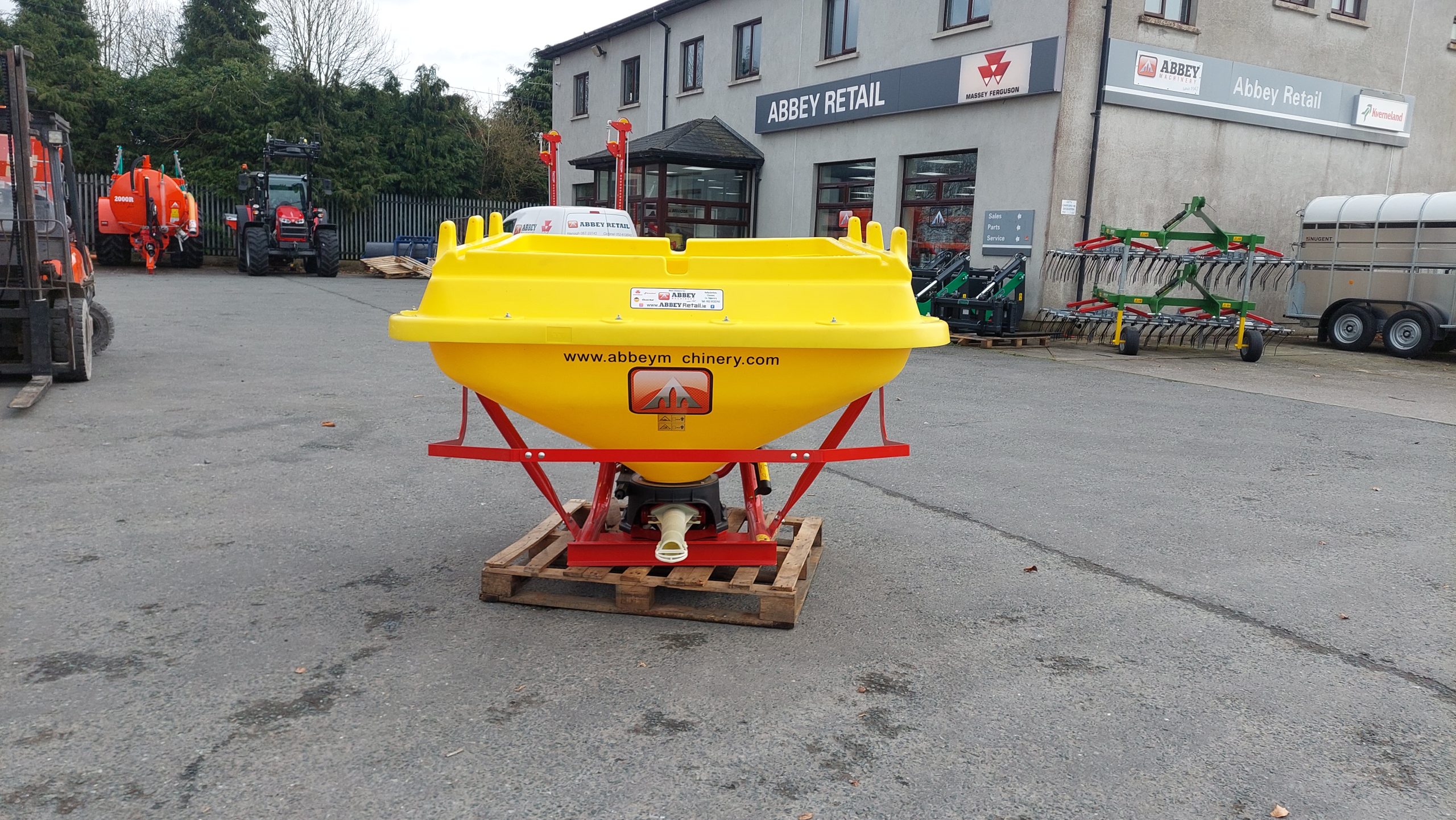 Abbey HPA 1200 Pendular Fertilizer Spreader - Image 4