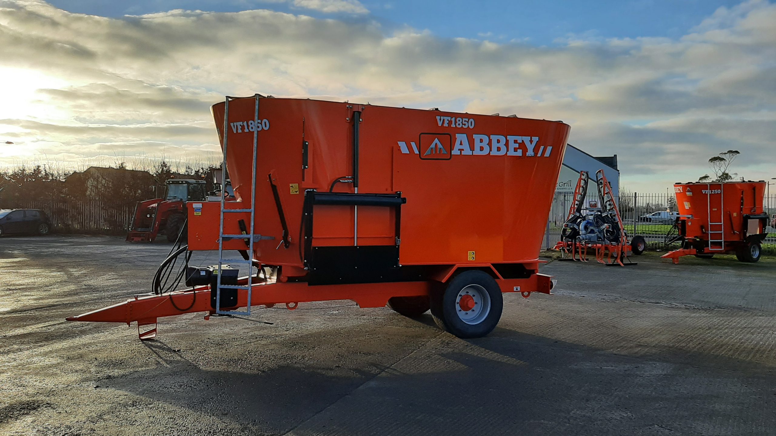 Abbey VF1850 Tub Feeder - Image 3