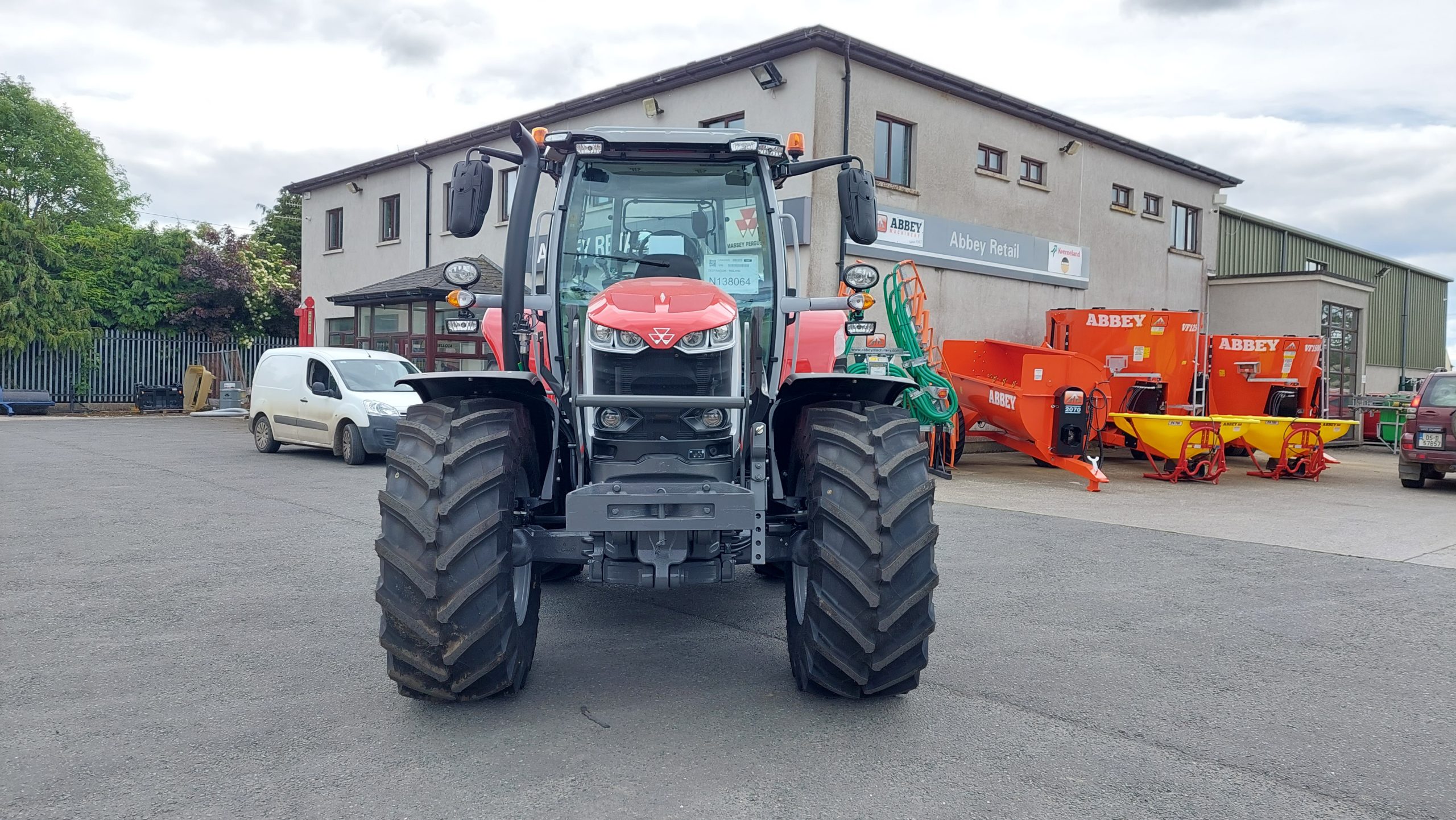 Massey Ferguson 6S.155 - Image 2