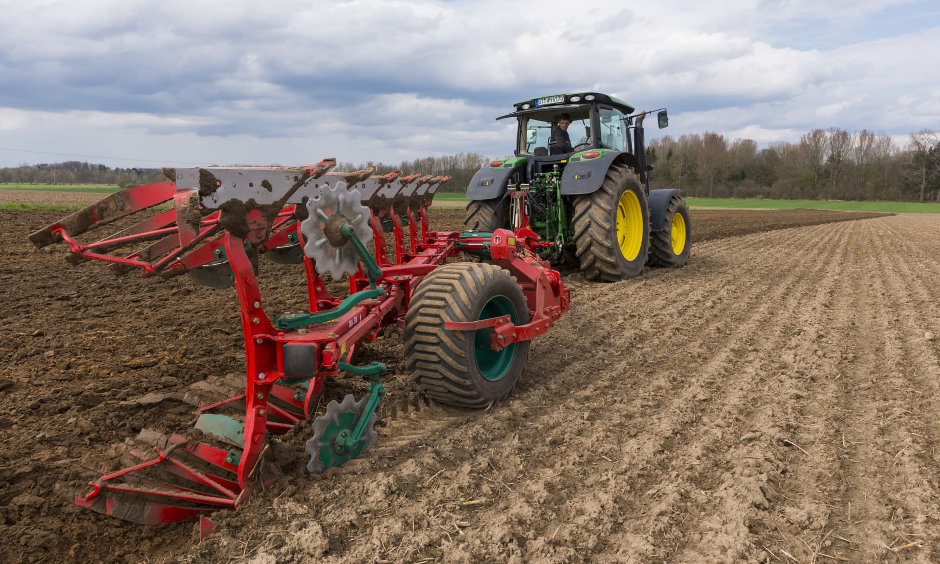 Kverneland PG Semi Mounted Plough - Image 2