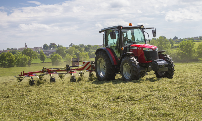 Massey Ferguson 4700 M | 82-100 HP - Image 4